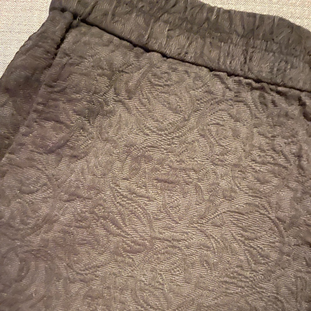 DONATING 1/31/24! J. Crew Floral Jacquard Short
